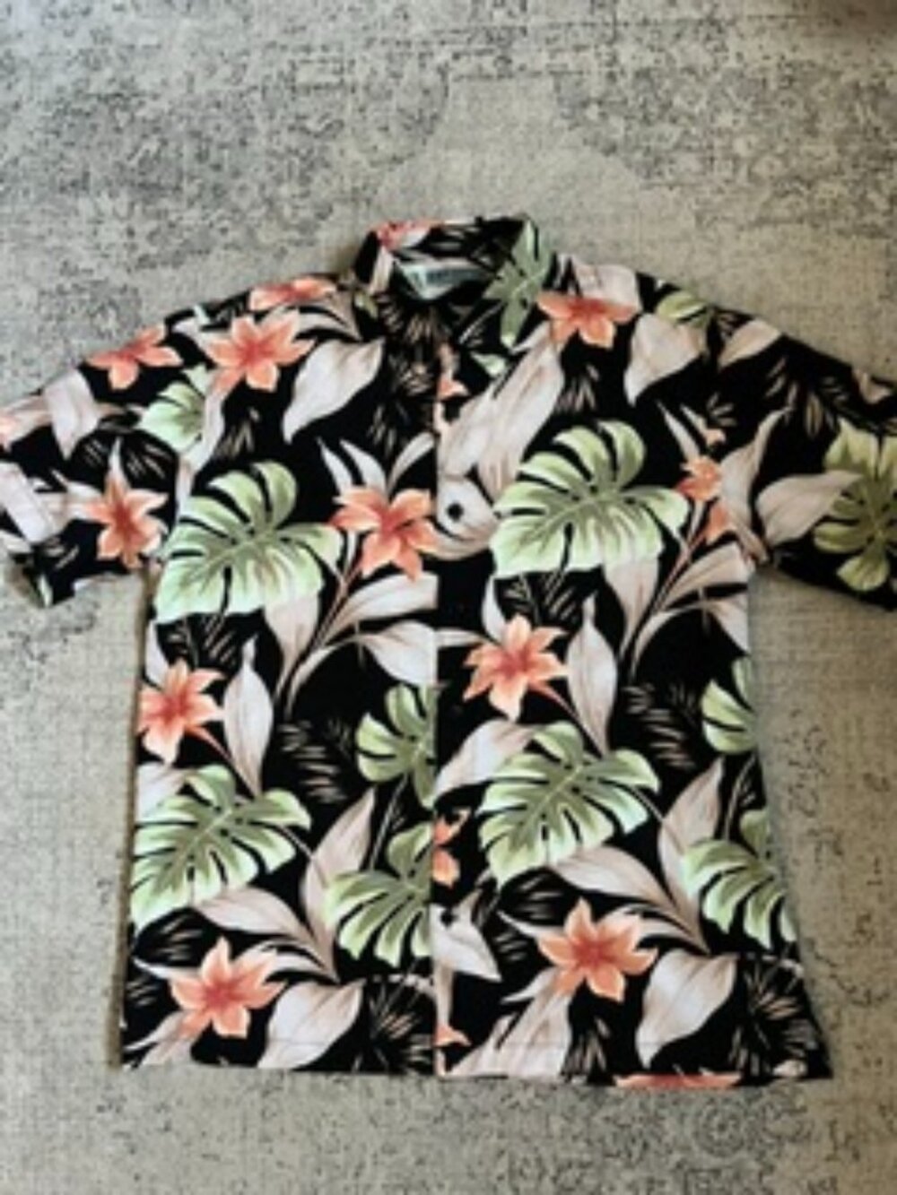 🧡3/$15 Cubavera Black Green Pink floral Short Sleeve Shirt L